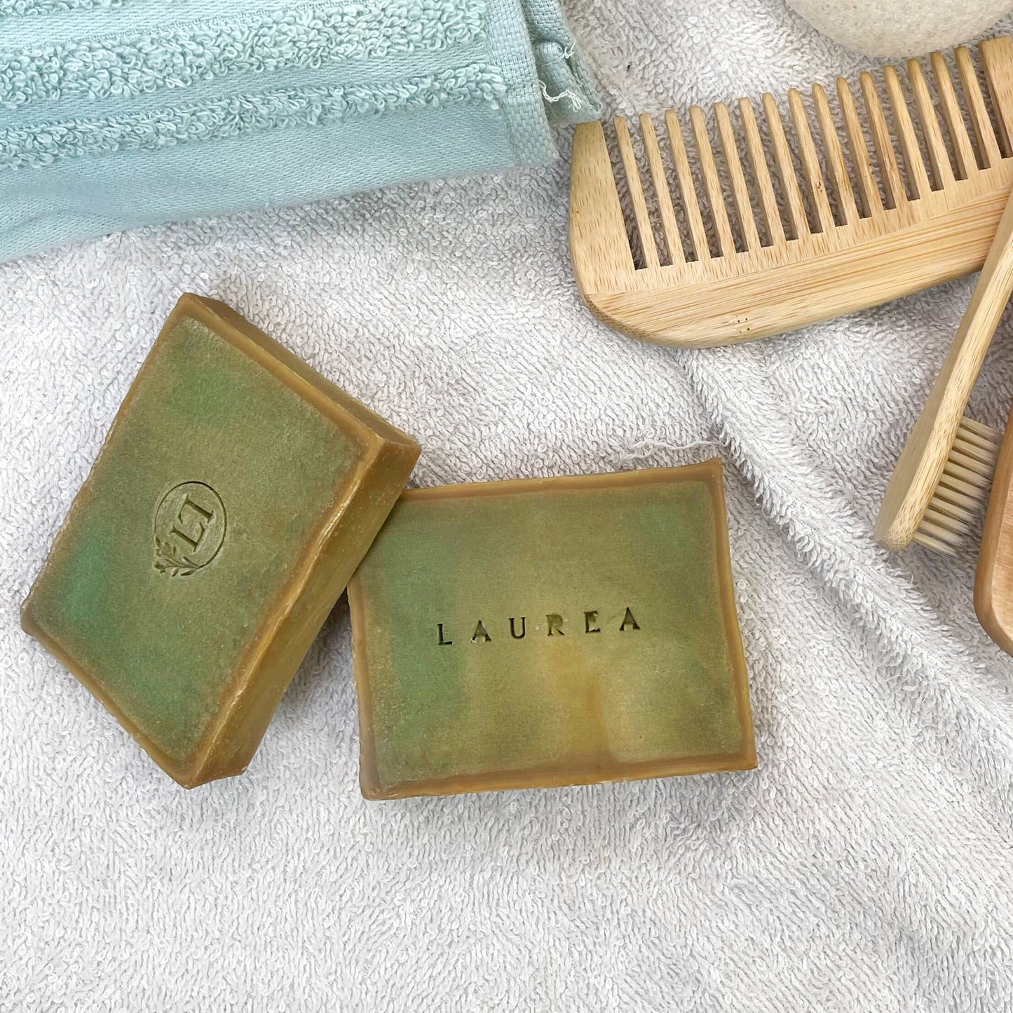 PRIME GLOW® SOAP-MASK LAUREA: WITH LAUREL BERRY OIL