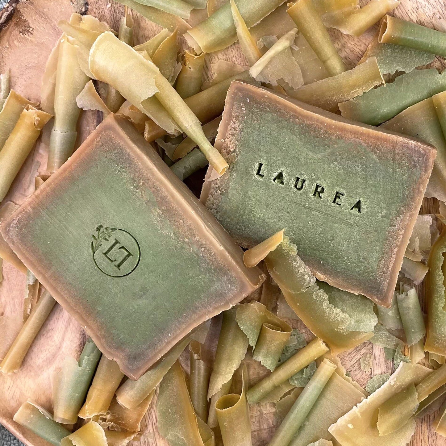 PRIME GLOW® SOAP-MASK LAUREA: WITH LAUREL BERRY OIL